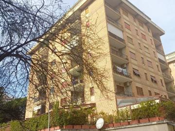 Appartamento in vendita a Roma RM
