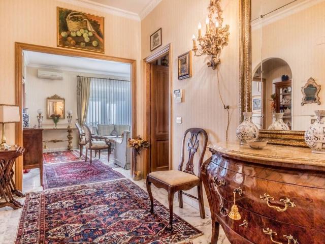 Appartamento in vendita a Roma RM