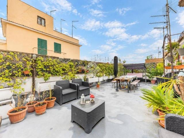 Appartamento in vendita a Roma RM