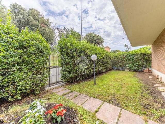 Appartamento in vendita a Roma RM