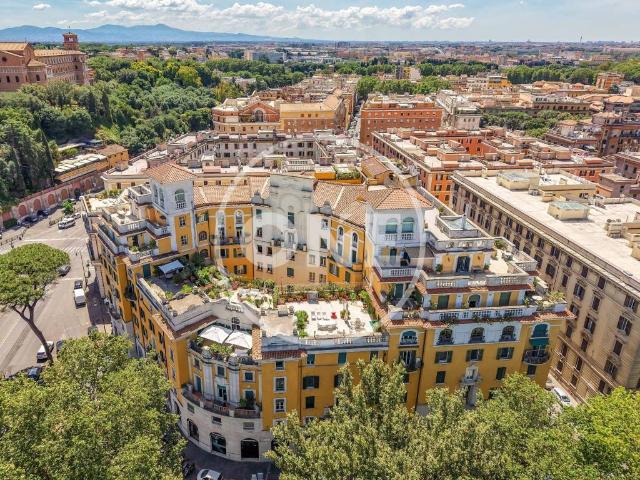 Appartamento in vendita a Roma RM