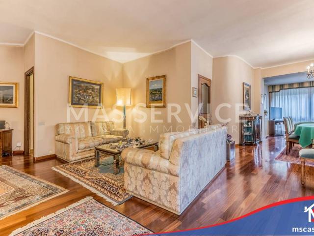 Appartamento in vendita a Roma RM