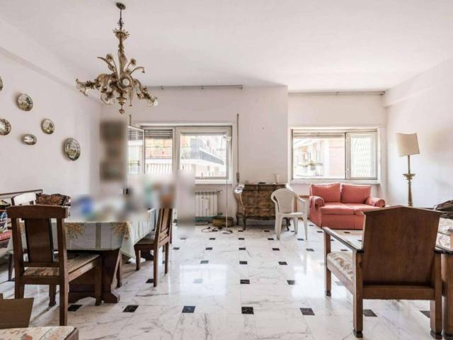 Appartamento in vendita a Roma RM