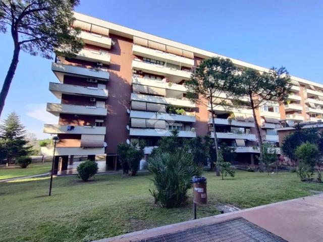 Appartamento in vendita a Roma RM