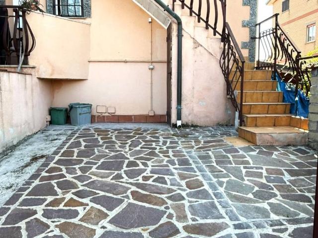 Appartamento in vendita a Roma RM