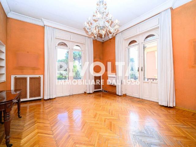 Appartamento in vendita a Roma RM
