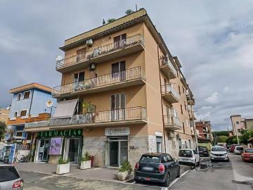 Appartamento in vendita a Roma RM