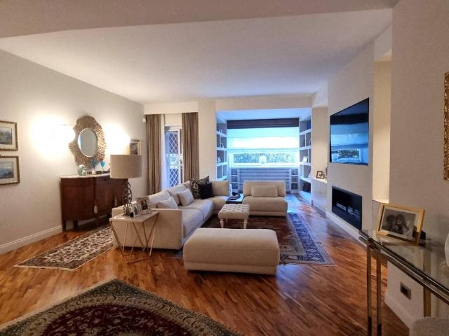 Appartamento in vendita a Roma RM