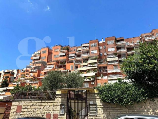 Appartamento in vendita a Roma RM