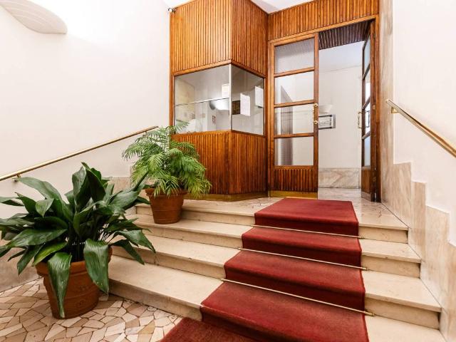 Appartamento in vendita a Roma RM