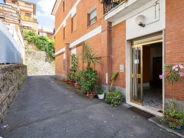 Appartamento in vendita a Roma RM
