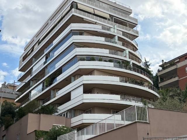 Appartamento in vendita a Roma RM