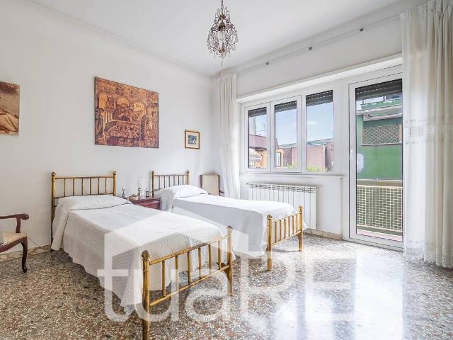 Appartamento in vendita a Roma RM