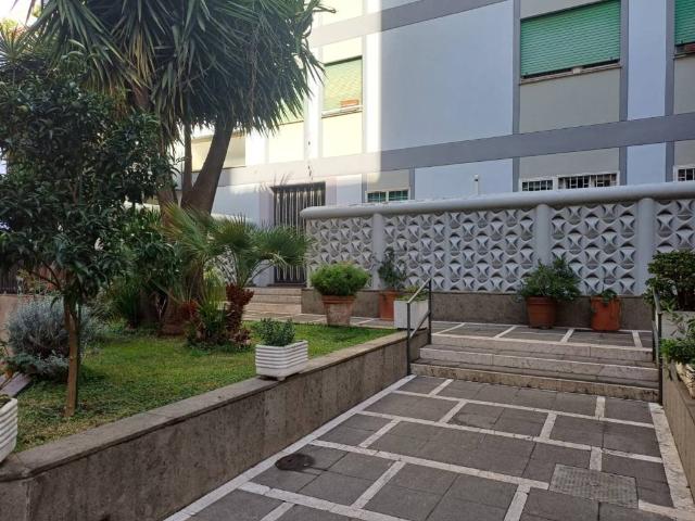 Appartamento in vendita a Roma RM