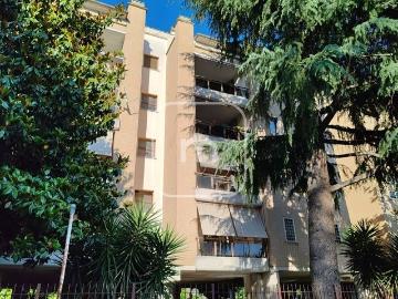 Appartamento in vendita a Roma RM