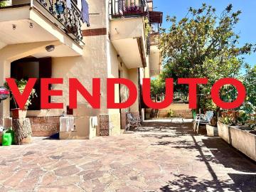 Appartamento in vendita a Roma RM