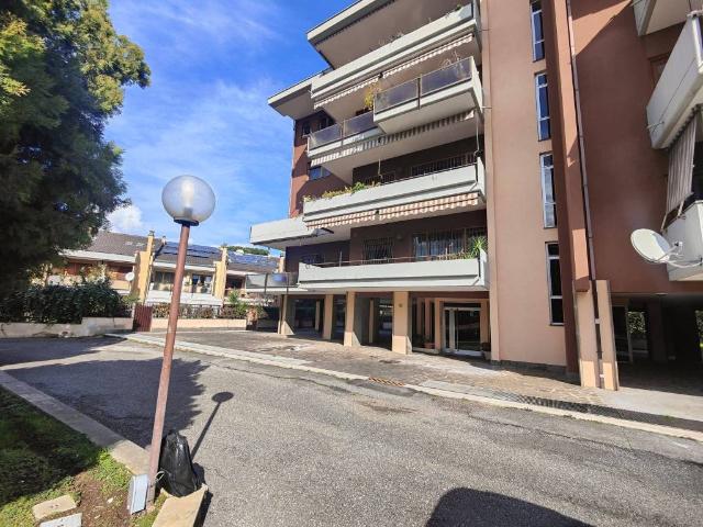 Appartamento in vendita a Roma RM