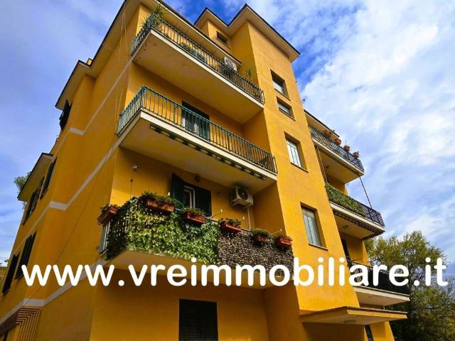 Appartamento in vendita a Roma RM