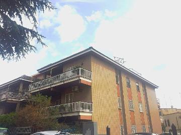 Appartamento in vendita a Roma RM