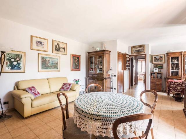 Appartamento in vendita a Roma RM