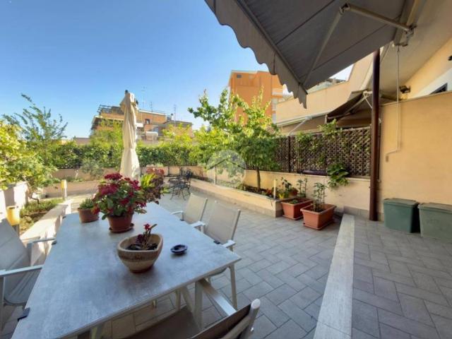Appartamento in vendita a Roma RM