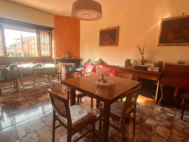 Appartamento in vendita a Roma RM