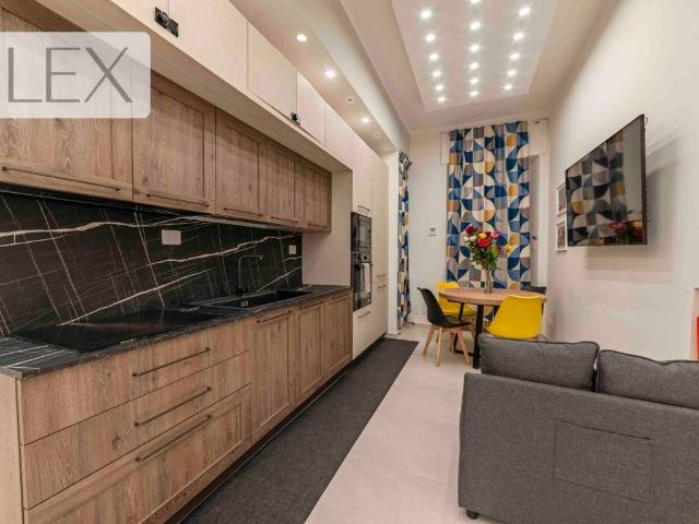 Appartamento in vendita a Roma RM