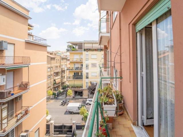 Appartamento in vendita a Roma RM