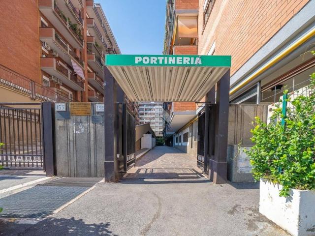 Appartamento in vendita a Roma RM