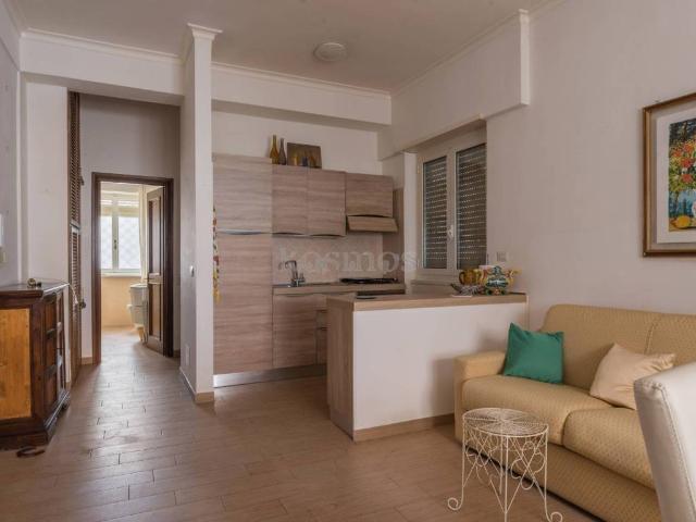 Appartamento in vendita a Roma RM