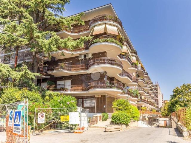 Appartamento in vendita a Roma RM