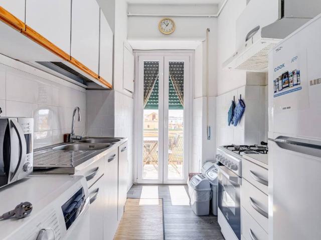 Appartamento in vendita a Roma RM