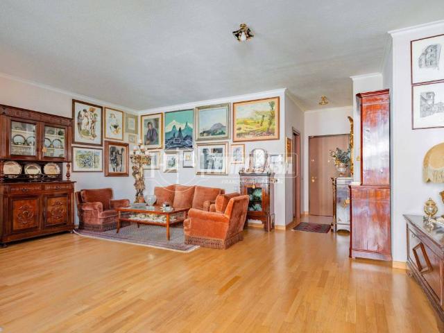 Appartamento in vendita a Roma RM