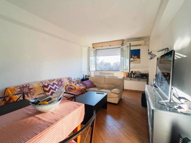 Appartamento in vendita a Roma RM