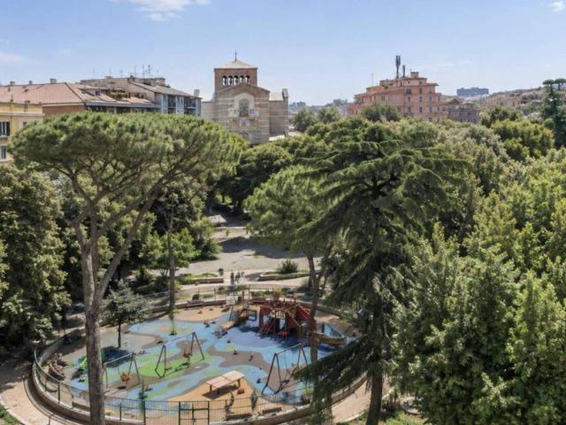 Appartamento in vendita a Roma RM