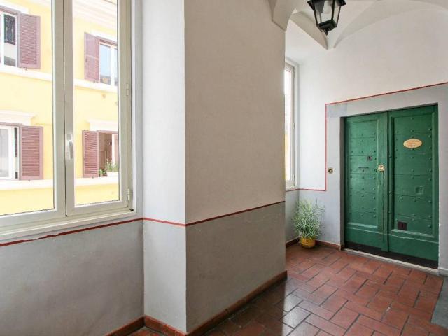 Appartamento in vendita a Roma RM