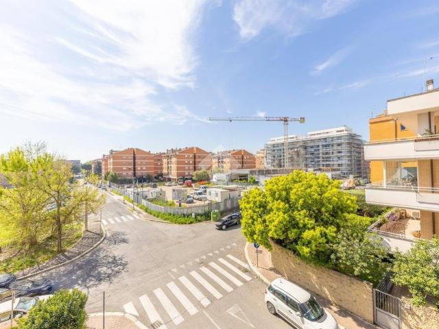 Appartamento in vendita a Roma RM