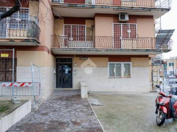 Appartamento in vendita a Roma RM