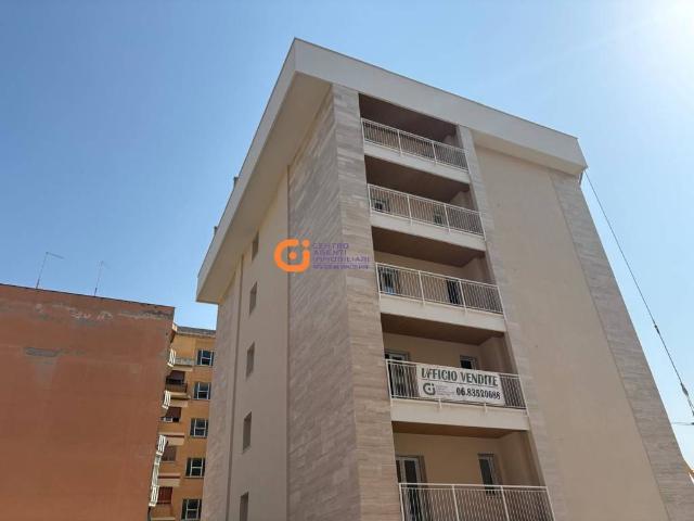 Appartamento in vendita a Roma RM