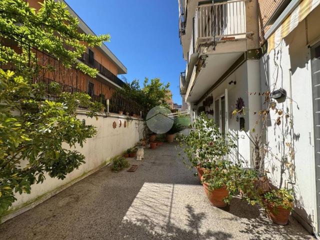 Appartamento in vendita a Roma RM