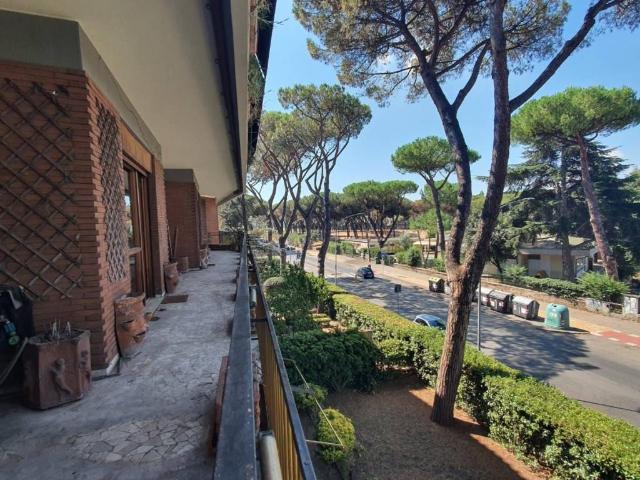 Appartamento in vendita a Roma RM