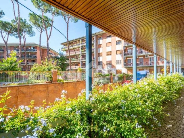 Appartamento in vendita a Roma RM