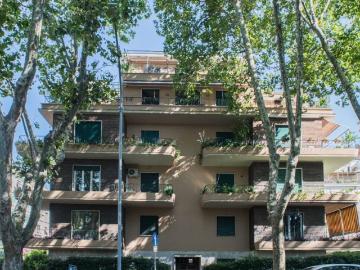 Appartamento in vendita a Roma RM