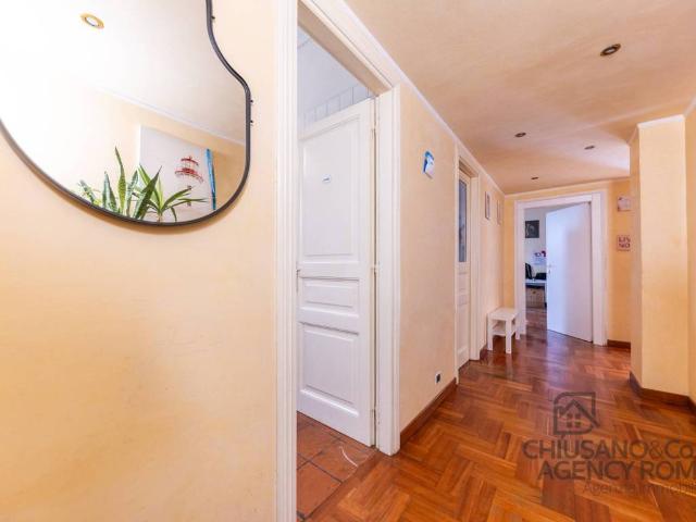 Appartamento in vendita a Roma RM