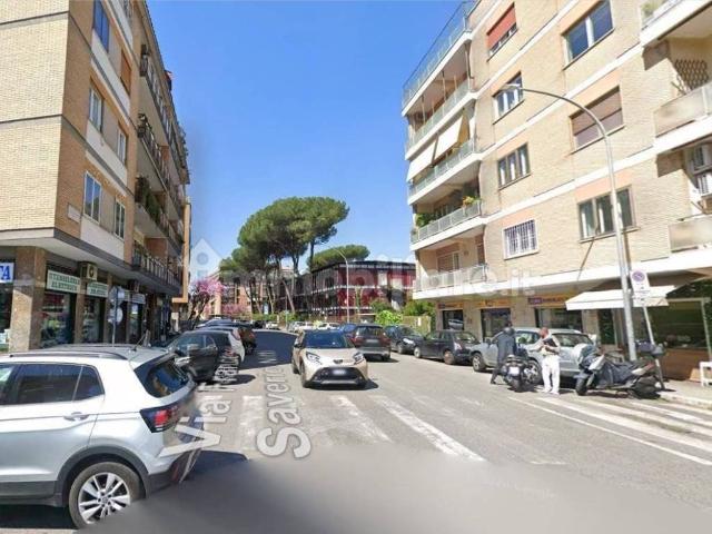 Appartamento in vendita a Roma RM