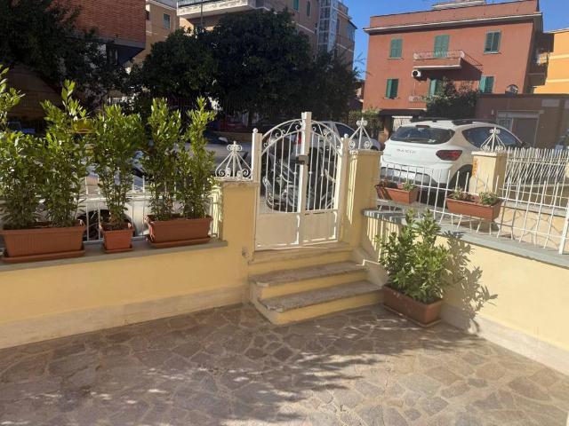 Appartamento in vendita a Roma RM