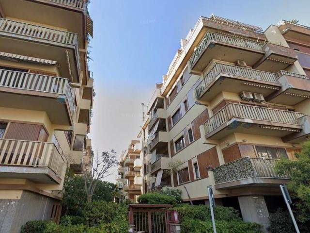 Appartamento in vendita a Roma RM