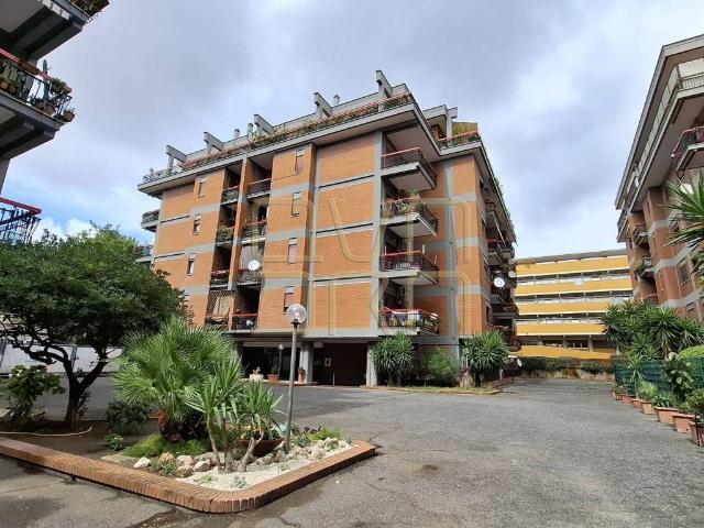 Appartamento in vendita a Roma RM