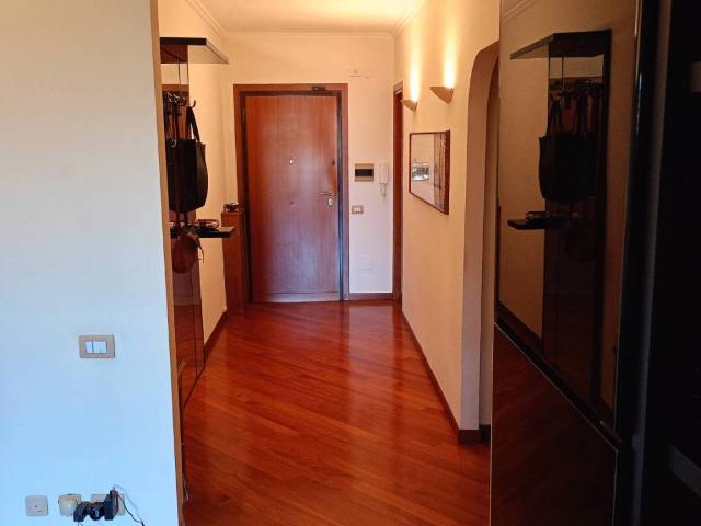 Appartamento in vendita a Roma RM