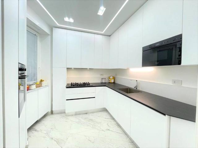 Appartamento in vendita a Roma RM